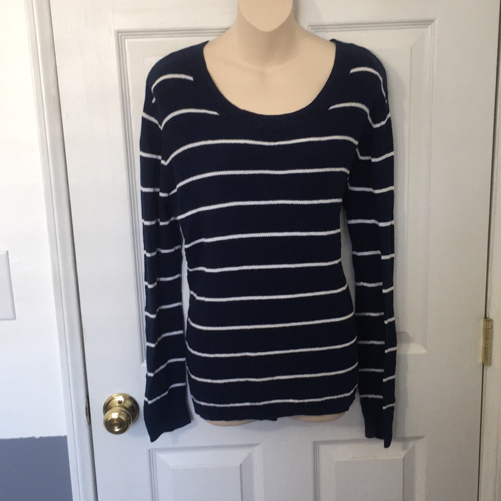 NWOT stripped dark blue and white pull over size L